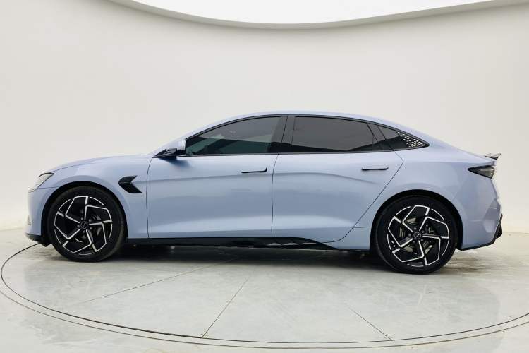 Used BYD Seal 2022 650 km All-Wheel-Drive Performance Version