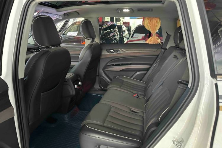 Used Ford Equator 2023 EcoBoost 225 Premier 7-Seater (2/3/2)
