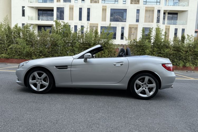 Used Mercedes-Benz SLK-Class 2011 SLK 200 Fashion Model
