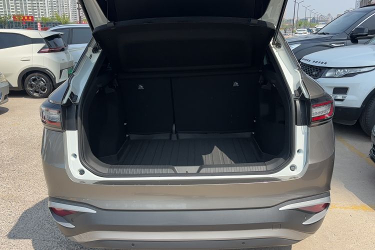 Used Volkswagen ID.4 X 2024 Pure & Smart Edition Trunk