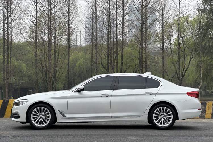 Used BMW 5 Series 2019 Facelifted 530Li Leading Edition Luxury Package
