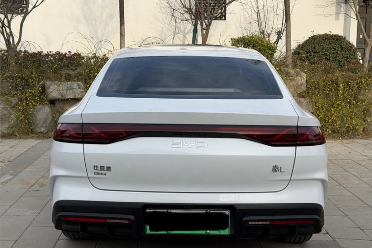 Used BYD Qin L 2024 DM-i 120KM Excellence Model
