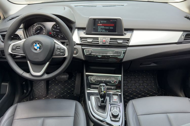 Used BMW 2 Series Gran Tourer 2019 220i Leading Model Center Console
