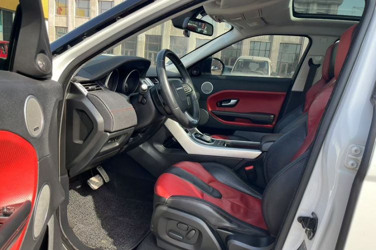 Used Land Rover Range Evoque 2014 2.0T 5-Door Ignite Edition Interior 3