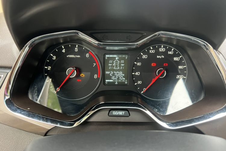 Used Baojun 310W 2017 1.5L Manual Fashion Model China V