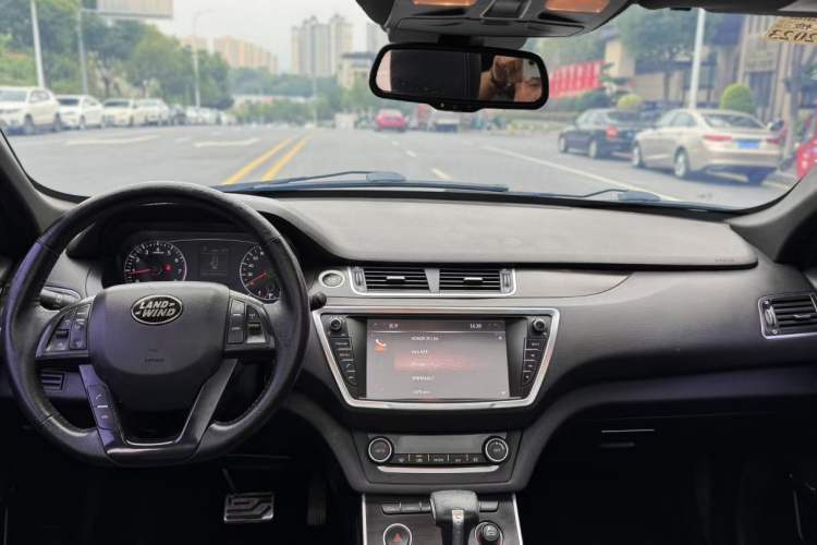 Used Land X7 2015 2.0T Panoramic Prestige Edition