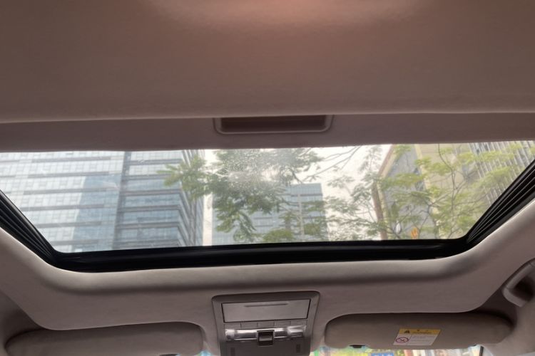 Used Chevrolet Captiva 2014 2.4L Two-Wheel Drive Urban Version 7 Seats Headliner