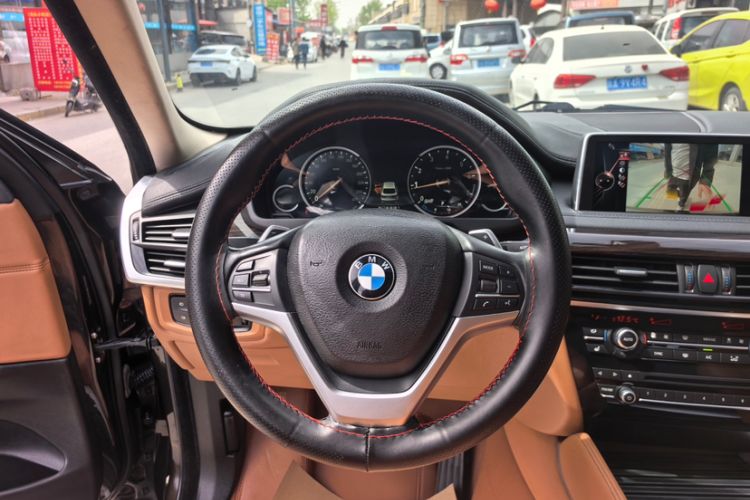 Used BMW X6 2015 xDrive35i Leading Model Interior 2