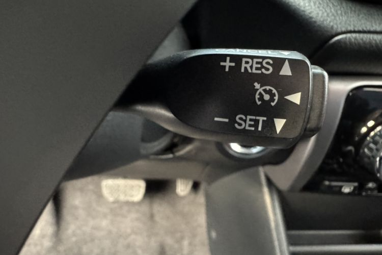 Used Toyota YARiS L Zhi Xuan 2022 X-Trail 1.5L CVT Luxury PLUS Edition
