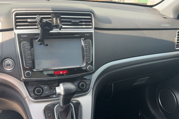 Used Haval H6 2015 Sport Edition 1.5T Automatic Two-Wheel Drive Luxury Model