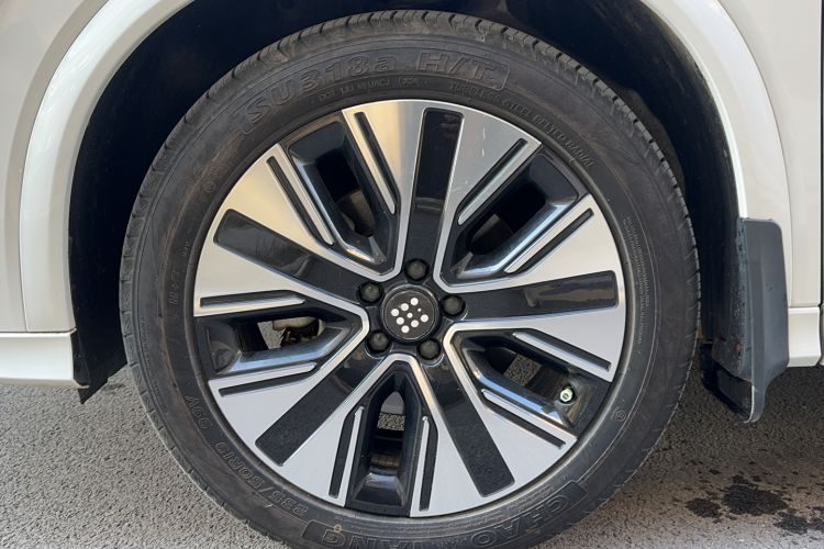 Used Landian E5 PLUS 2025 165 km Long-Range Version PLUS 7-Seater