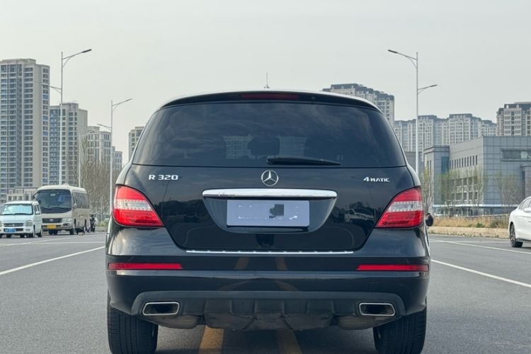 Used Mercedes-Benz R-Class 2017 R 320 4MATIC Business Edition Prestige Model Exterior 4