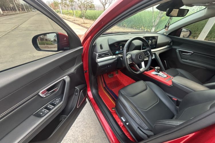 Used BYD Song Pro 2019 1.5T Automatic Prestige Model Interior 2