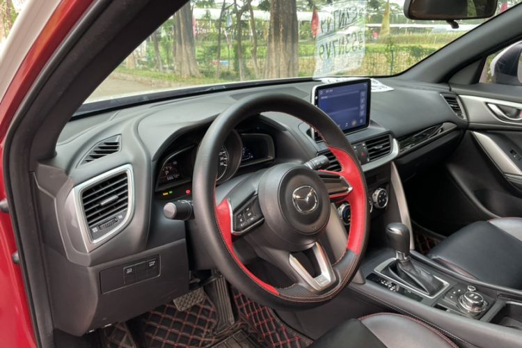 Used Mazda CX-4 2018 2.0L Automatic Two-Wheel Drive Blue Sky Dynamic Version China VI Standard Interior 8