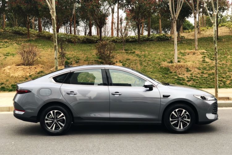 Used BYD Qin PLUS 2025 DM-i Smart Drive 120KM Superior Model