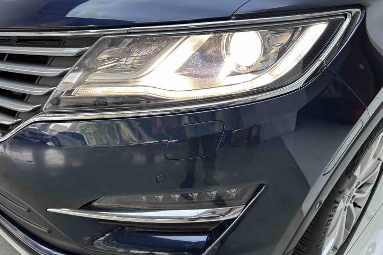 Used Lincoln MKC 2017 2.0T Four-Wheel Drive Zunya Edition Left Front Headlight
