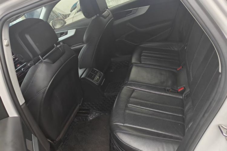 Used Audi A4L 2022 40 TFSI Fashion Dynamic Model