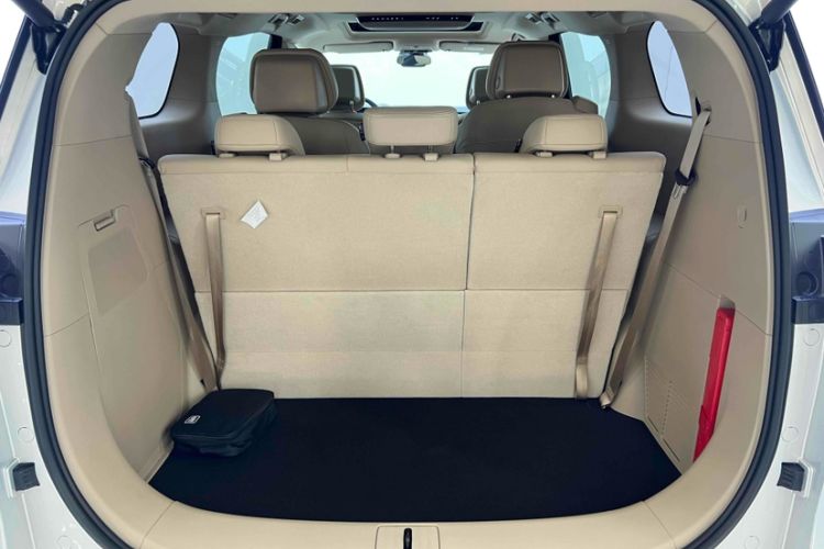 Used Buick GL8 New Energy 2025 Lu Shang Luxury Edition 7-Seater Trunk