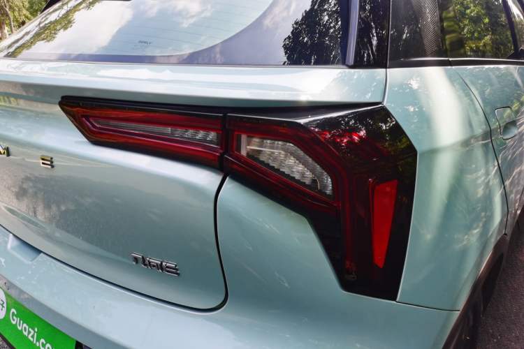 Used Geometry E Firefly 2024 301km Starlight