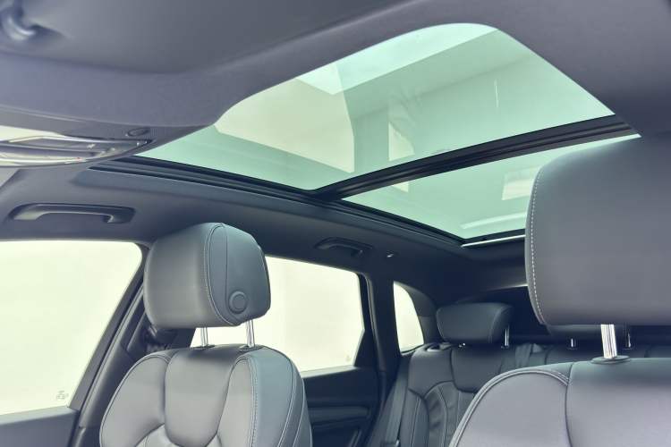 Used Audi Q5L 2023 40T Luxury Dynamic Model
