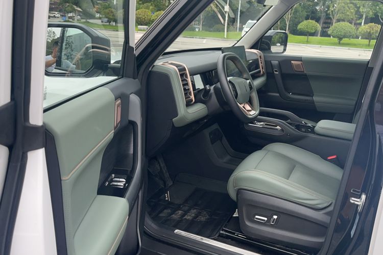 Used iCAR 03 2024 472km Four-Wheel Drive Long-Range Intelligent Advanced Version
