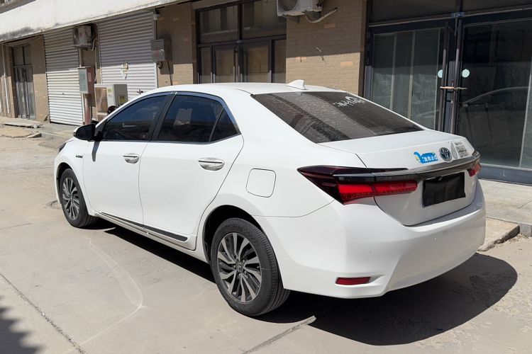 Used Toyota Corolla 2017 Revised Dual-Engine 1.8L E-CVT Elite Edition