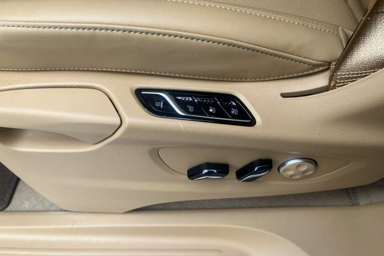 Used VOYAH Dream 2022 0-Emission Version Range of 475 km
