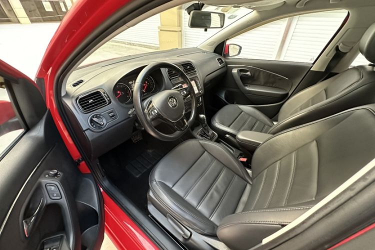 Used Volkswagen Polo 2016 1.6L Automatic Luxury Model
