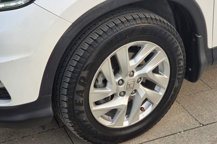 Used Honda CR-V 2015 2.4L two-wheel drive luxury version
