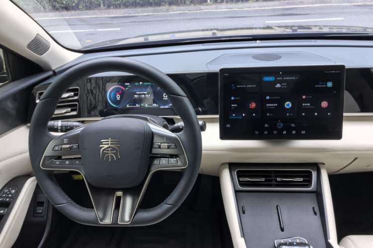 Used BYD Qin L 2024 DM-i 120KM Beyond Model
