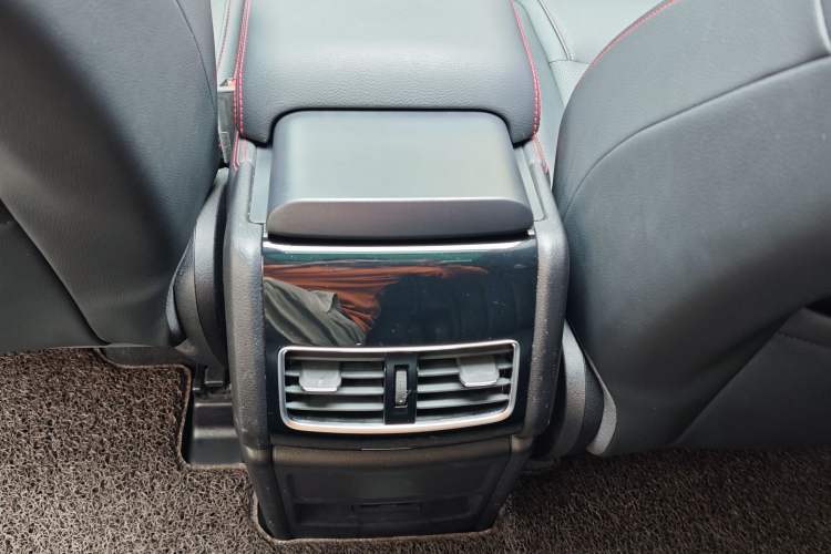 Used BYD Tang New Energy 2020 DM 2.0T Dual-Engine All-Wheel Drive Prestige 7-Seater China VI Standard