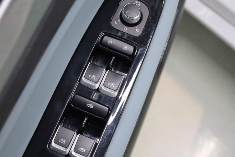 Used Geely Auto Emgrand L 2022 1.4T CVT Ultimate Model
