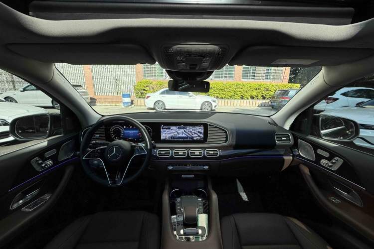 Used Mercedes-Benz GLE 2025 GLE 350 4MATIC Stylish Model
