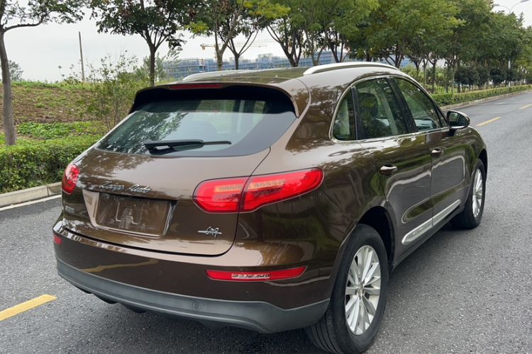 Used Zotye SR9 2017 2.0T Automatic Ultimate Road Edition
