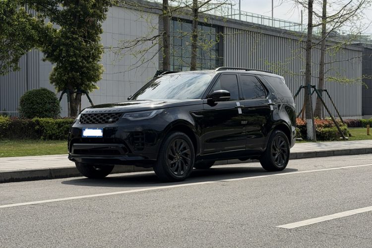 Used Land Rover Discovery 2023 Revised Version 360 PS R-Dynamic S