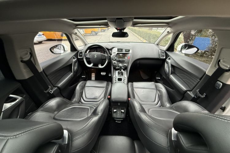Used DS 5 2013 1.6T Elegant Edition THP200 Interior 2