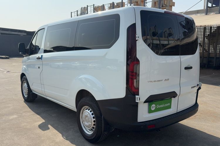 Used Ford Transit 2023 2.0T Diesel Manual Multifunction Commercial Vehicle Short Wheelbase Low Roof 5/6 Seats
