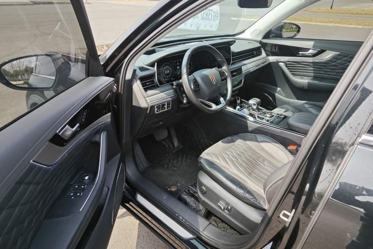 Used Hongqi HS5 2022 Revised Version 2.0T Smart Connect Flagship Edition Interior 2