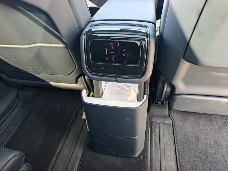 Used Zeekr 9X 2025 Ultra Edition 70kWh — 39