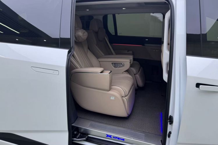 Used XPeng X9 2025 740 Ultra-Long Range Max
