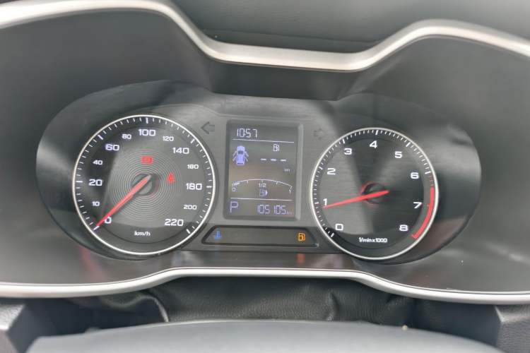 Used MG ZS 2018 1.5L Automatic Luxury Edition China V Standard