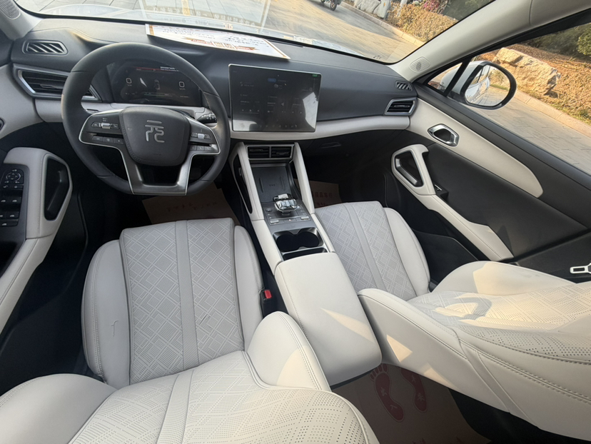 BYD Yuan UP 2024 401KM Beyond Edition — снимка 13
