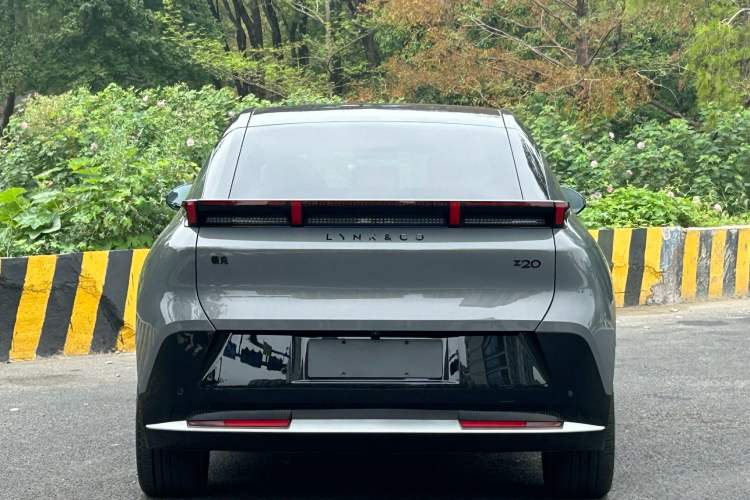 Used Lynk & Co Z20 2025 530 km Range Rear-Wheel Drive Max