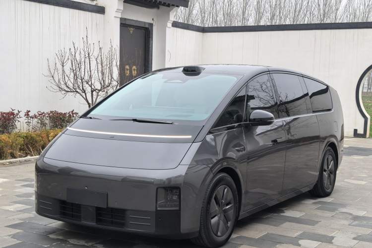 Used Li Auto MEGA 2024 Ultra Model