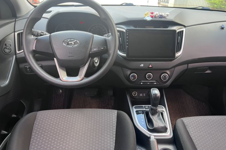 Used Hyundai ix25 2015 1.6L Automatic Two-Wheel Drive Fashionable GS Model Interior 1