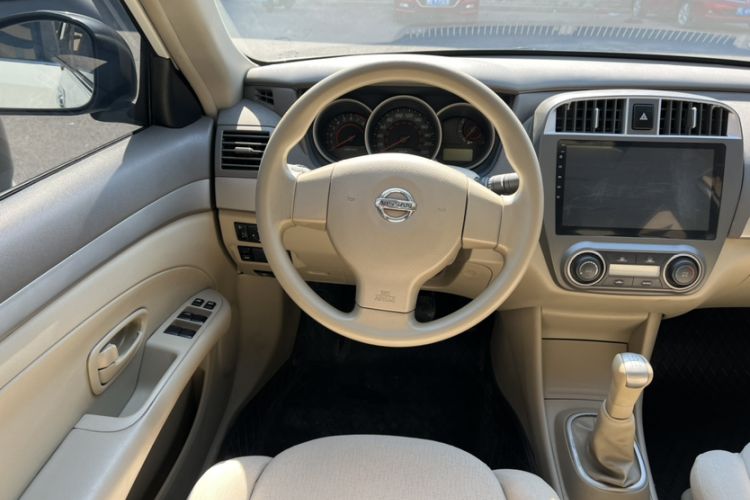 Used Nissan Sylphy 2018 Classic 1.6XE+ Manual Leading Edition Interior 8