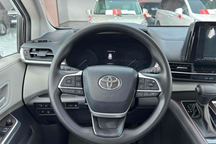 Used Toyota Sienna 2021 2.5L Hybrid Comfort Edition