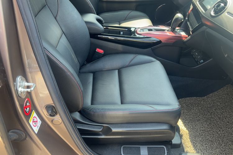 Used Honda XR-V 2015 1.8L VTi CVT Luxury Edition Interior 7