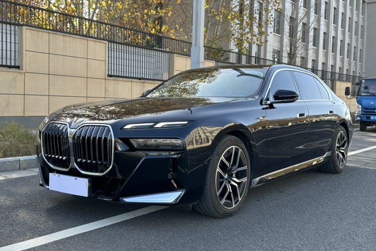 Used BMW 7 Series 2023 735Li M Sport Package