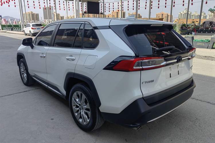 Used Toyota Wildlander 2020 2.0L CVT 4x4 Luxury Edition Exterior 5